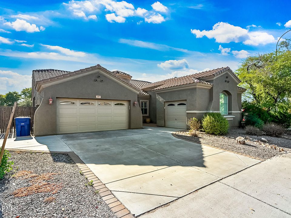 1st image of 2407 E Iris Dr