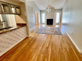 2315 S Clewis Ct APT 202, Tampa, FL 33629