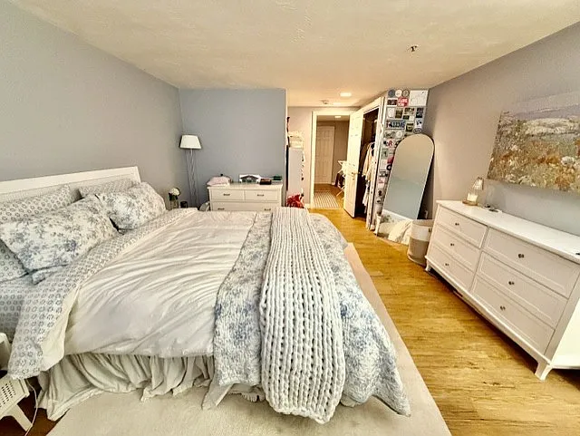 17 Thacher St #1 — Photo 24