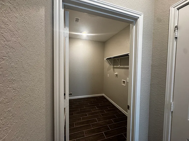 6626 Morgan Path — Photo 14