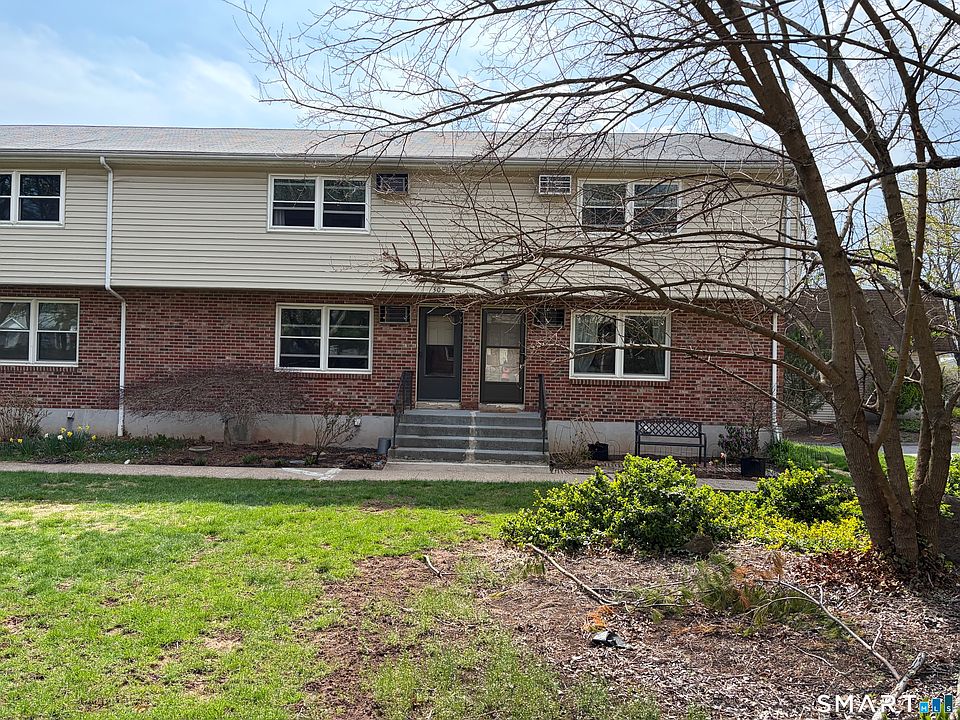 1st image of 302 Blackstone Village #302