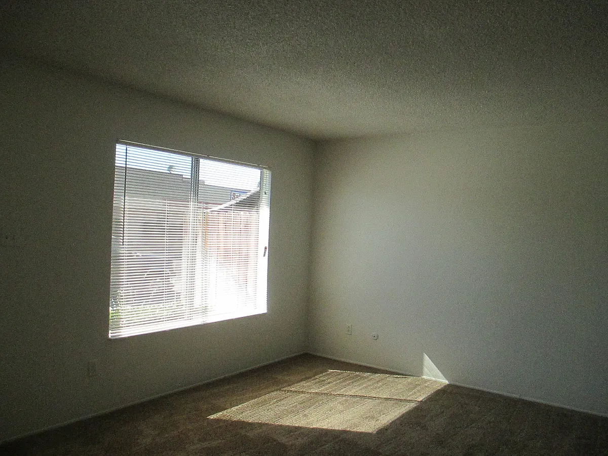 Building Photo - 1818 Hasti Acres Dr #AD