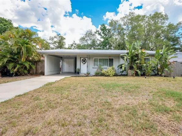2654 Grand Cayman St, Sarasota, FL 34231