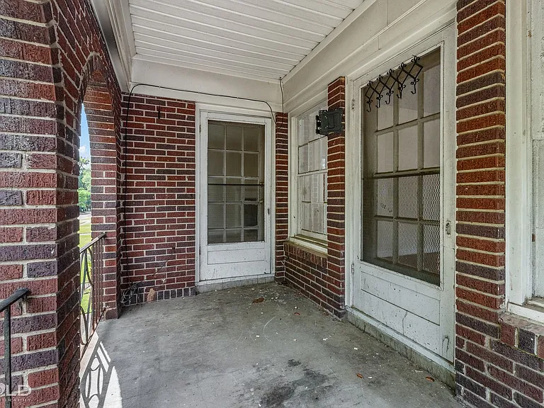 234 Boulevard St — Photo 19