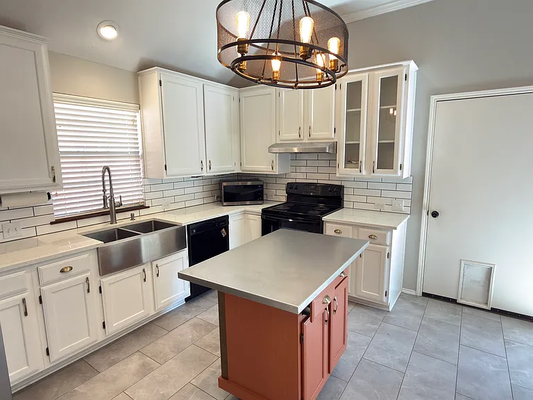 12100 Biloxi Dr — Photo 9