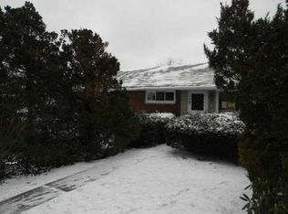 1483 Highland Villa Dr, Pittsburgh, PA 15234