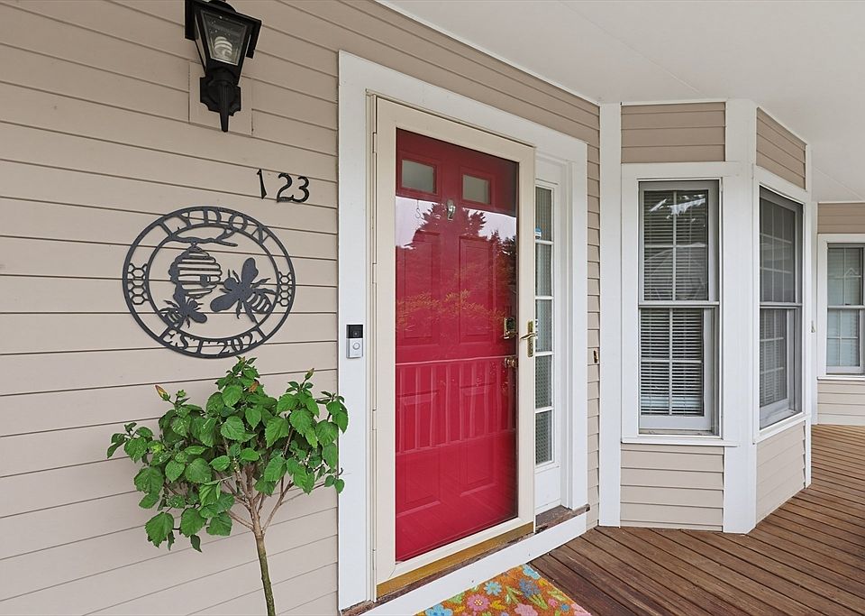 1st image of 123 Bellwood Cir Unit 123