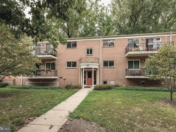 10637 Weymouth St APT 102, Bethesda, MD 20814