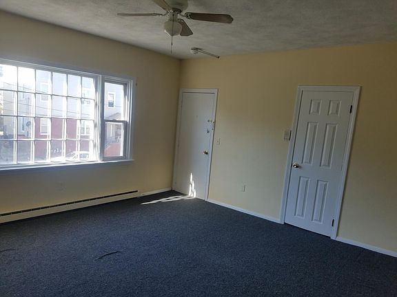 14D CARVER STREET LIVING ROOM