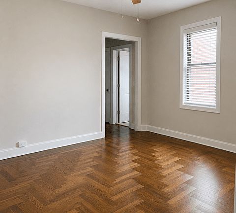 4th image of 44 W 33rd St #Bb1