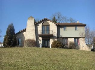238 Clever Rd, Mc Kees Rocks, PA 15136