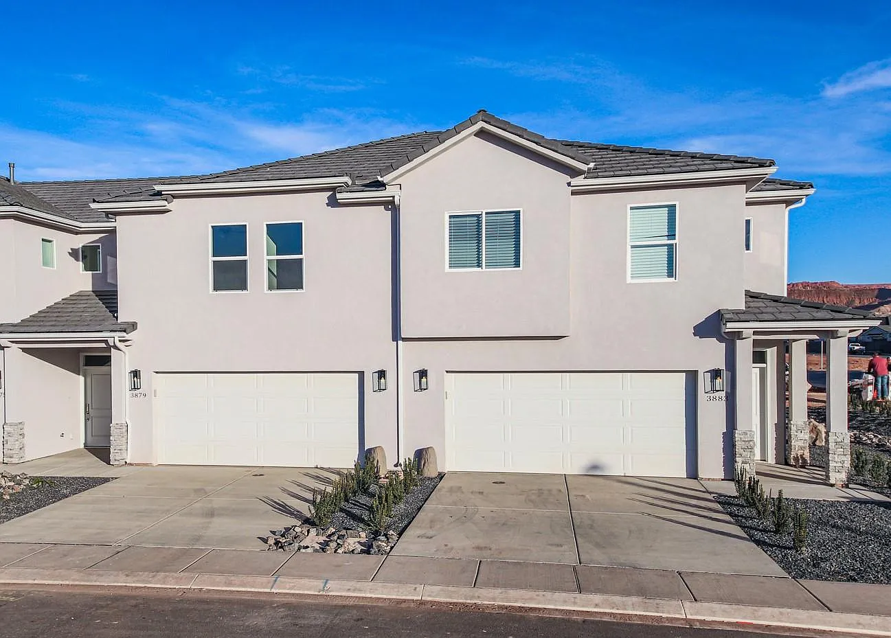 3 bed, 2.5 bath, 1477 sqft, $1,950 — Photo 3