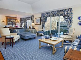 433 Dedham St #D, Newton, MA 02459
