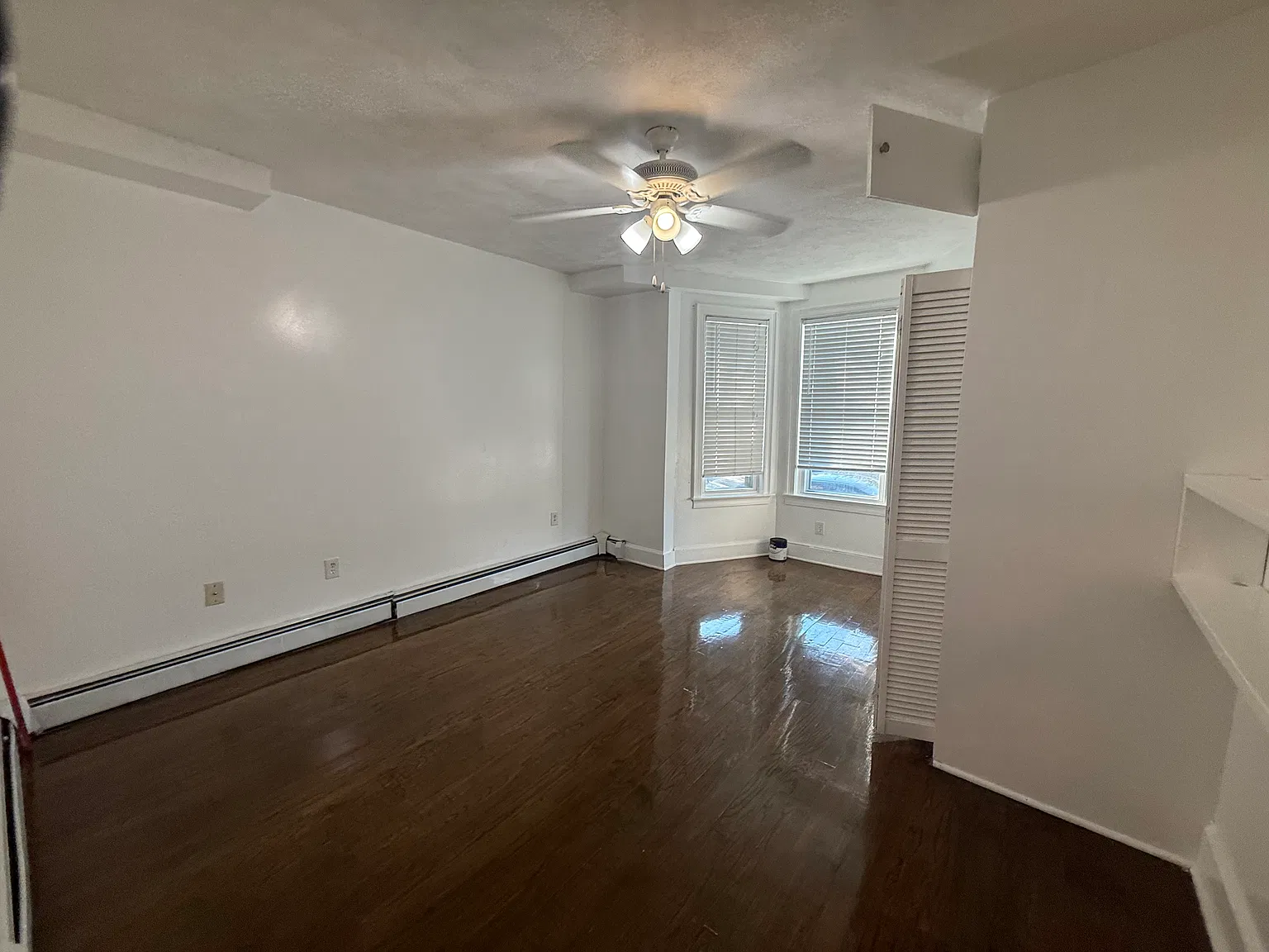 2 bed, 1000 sqft, $2,500 — Photo 4