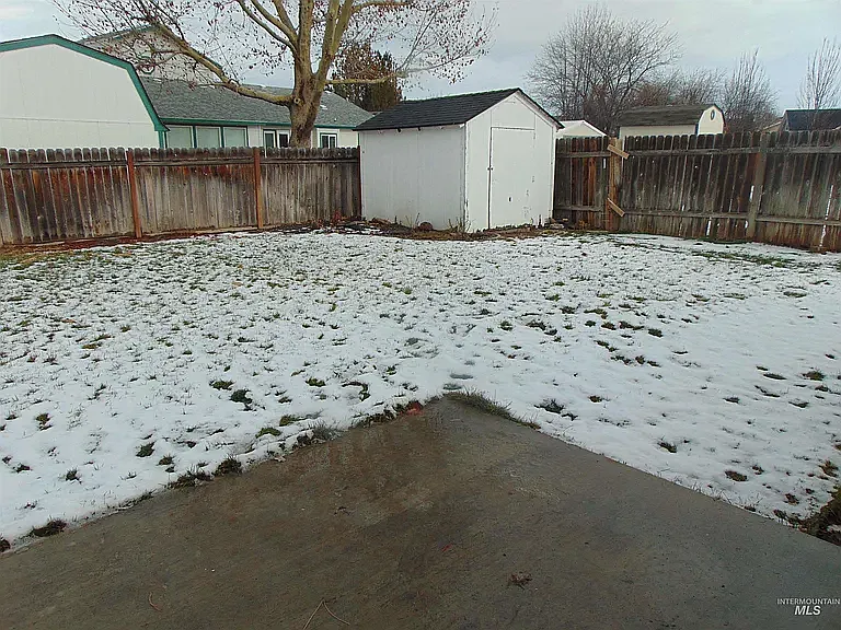 7480 Bay Meadows Dr — Photo 16
