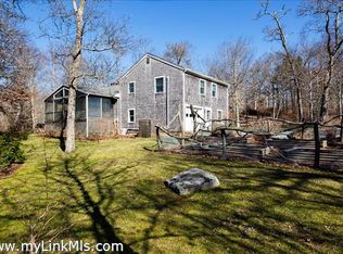 27 Indian Pipe Ln, Vineyard Haven, MA 02568