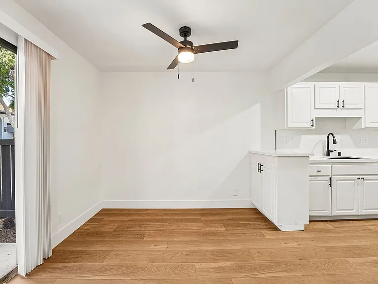 Summerwood Apartments — Photo 113