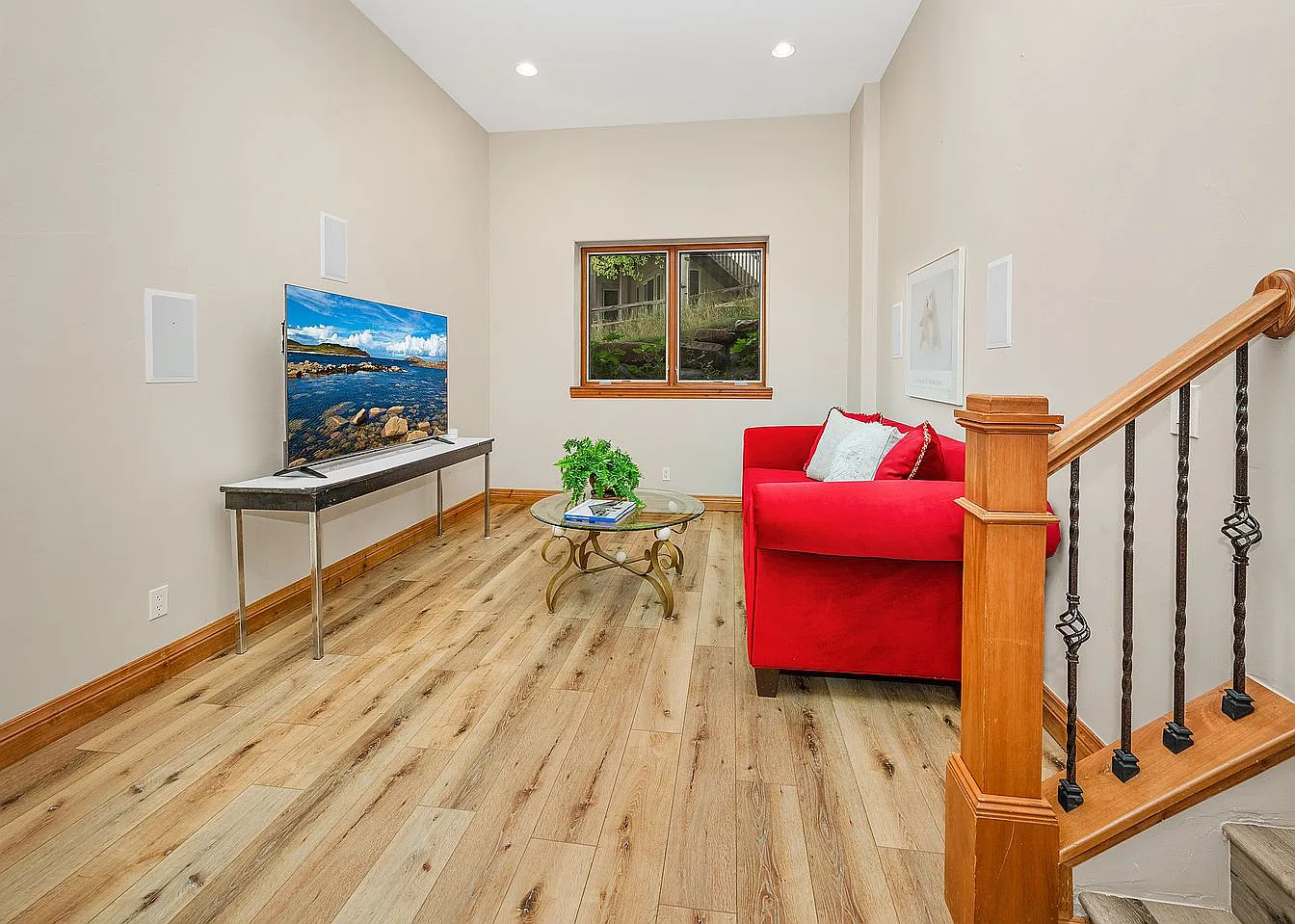 1 bed, 2374 sqft, $1,500 — Photo 2