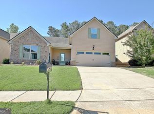 265 Scenic Hills Dr, Newnan, GA 30265