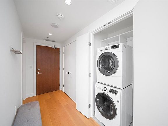 5th image of 5766 Gilbert Rd #1601