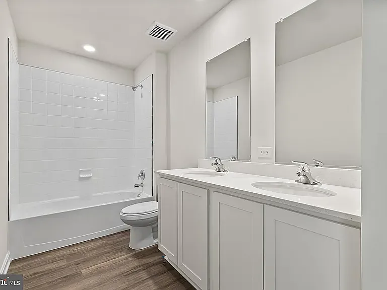 574 Atkinson St — Photo 22