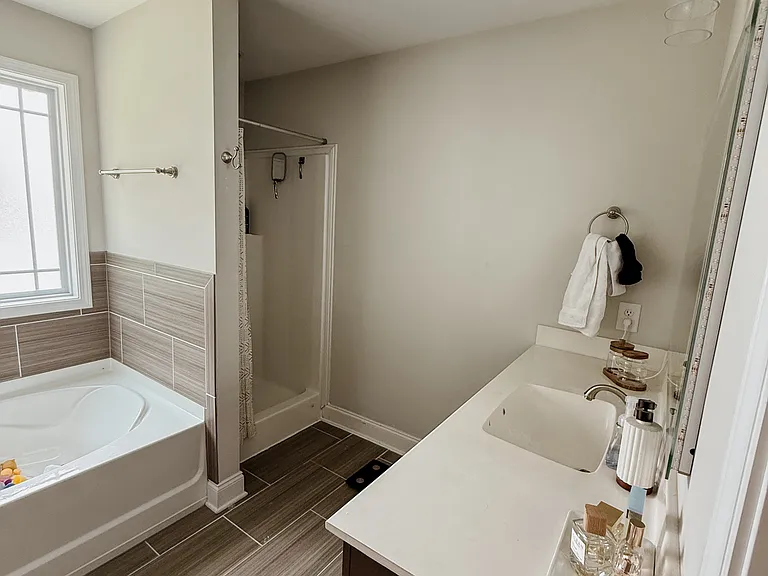 1201 Elizabeth Ln — Photo 21