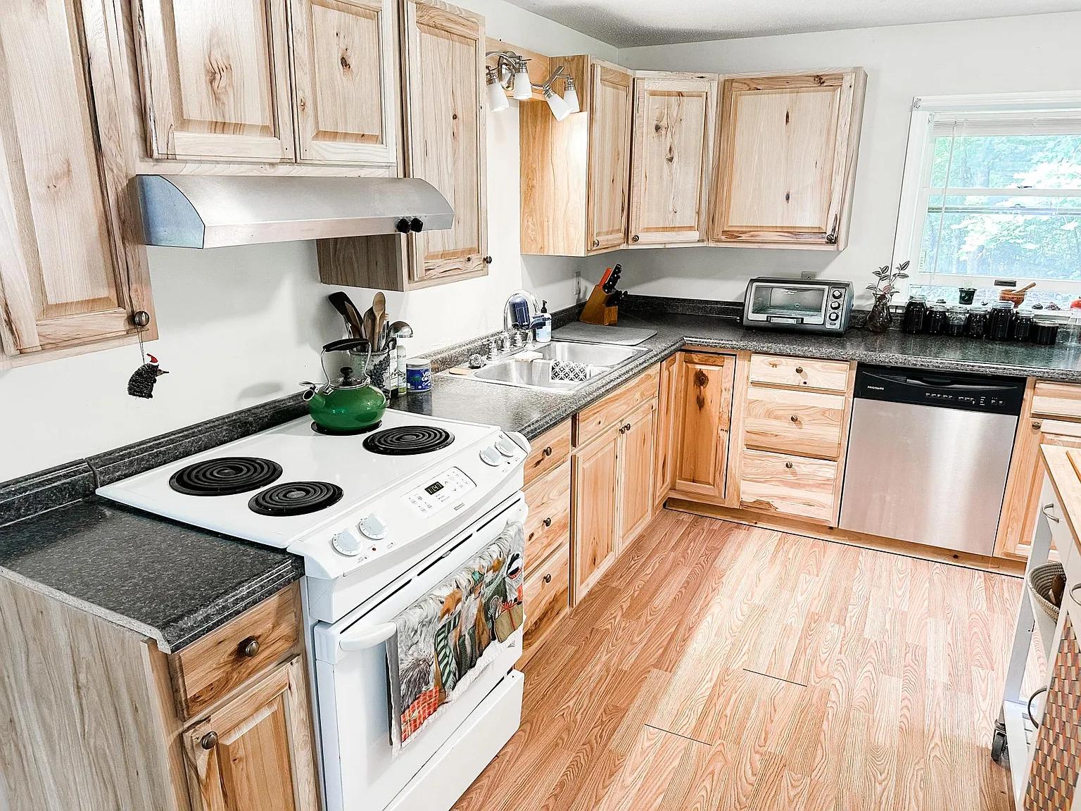 1 bed, 800 sqft, $1,500 — Photo 2