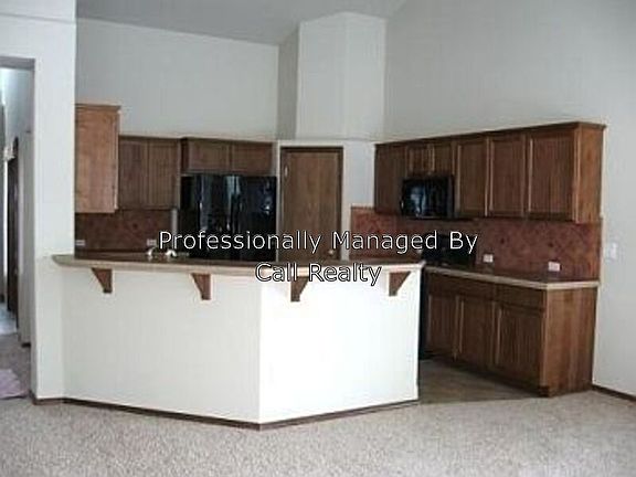 4th image of 5007 N Elton Ln