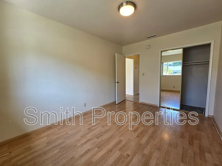 2601 Gates Ave #C — Photo 20