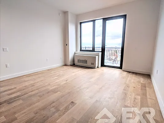 Rented by EXR | media 6