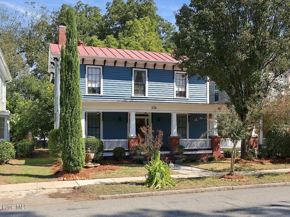 1st image of 206 E 2nd Street