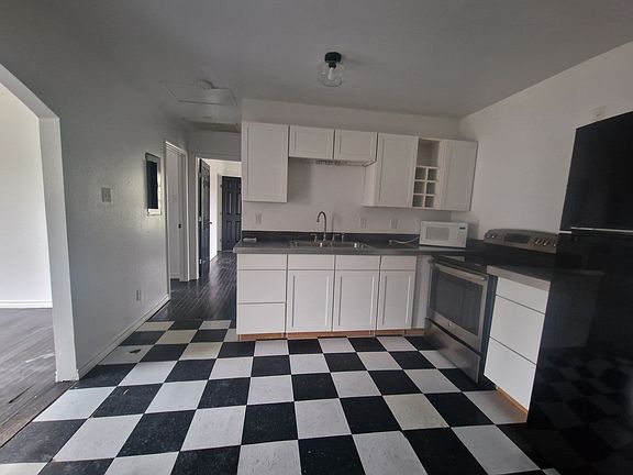 5th image of 462 Comanche Dr