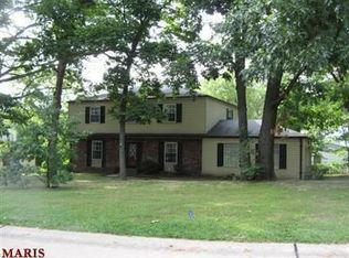 1465 Royal Springs Dr, Saint Louis, MO