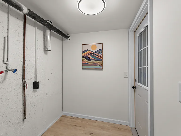 28 Misty Springs Cir — Photo 8