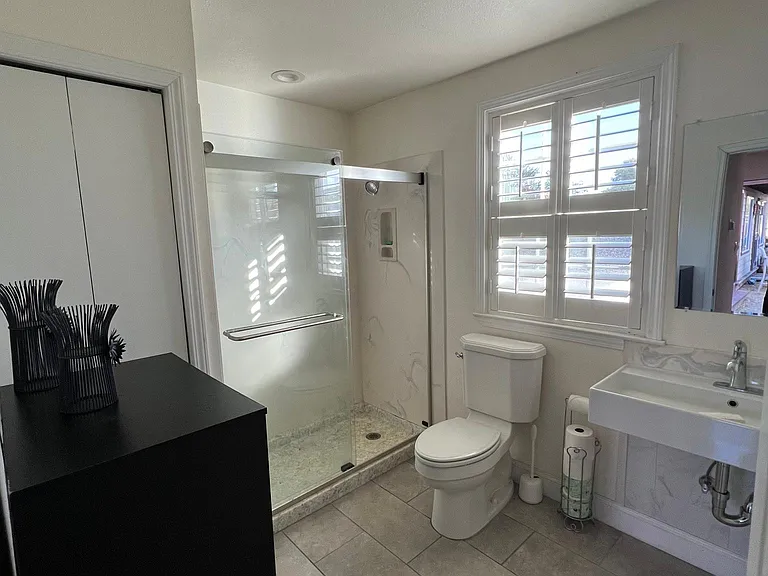 1140 Tuolumne St #2 — Photo 8