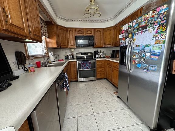 2nd image of 231 Martin Rd