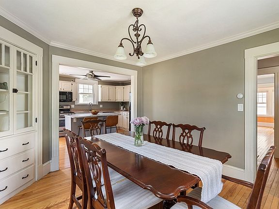 4th image of 21 Trask St