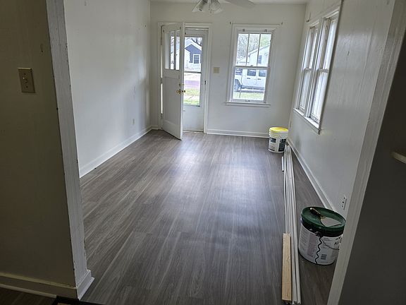 2nd image of 320 E 12th Ave