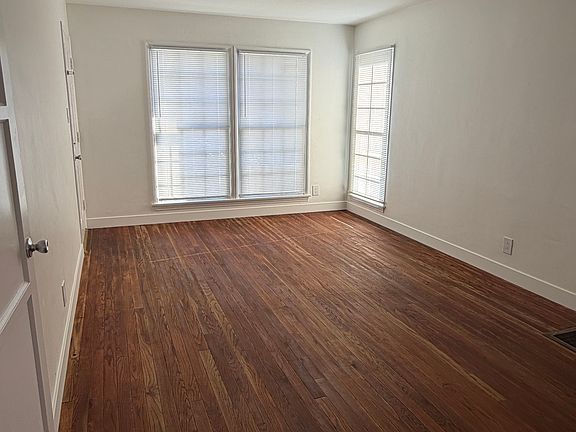 2nd image of 927 Belmont Ave #937