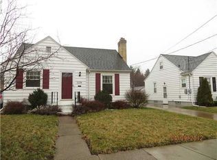 1128 Goodrich St, Lansing, MI 48910