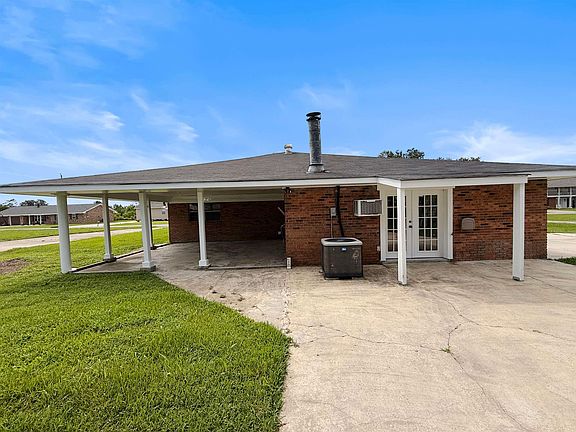 3rd image of 314 Lark Dr