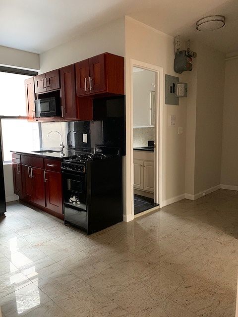 1st image of 183 Thompson St APT E5