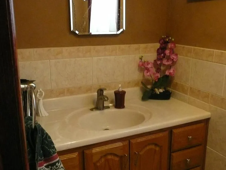 1 Cayuga Dr — Photo 6