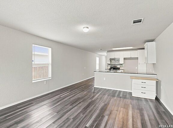 5th image of 13227 Ashworth Blvd