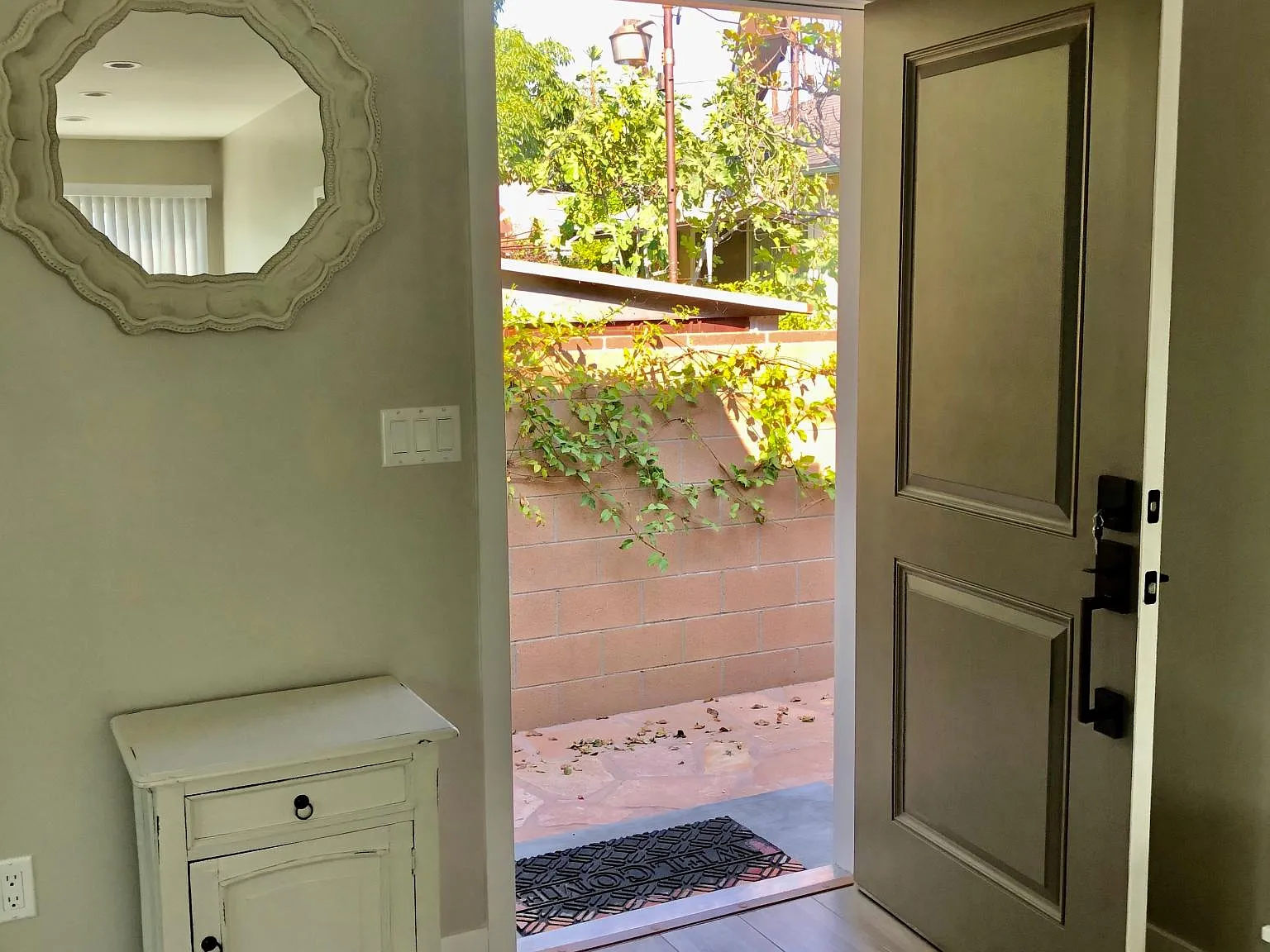 9946 Lull St — Photo 3