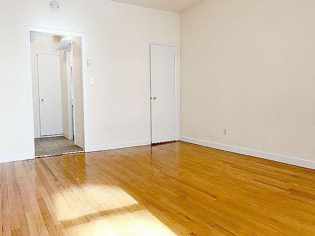 2nd image of 302 E 38th St APT 4D