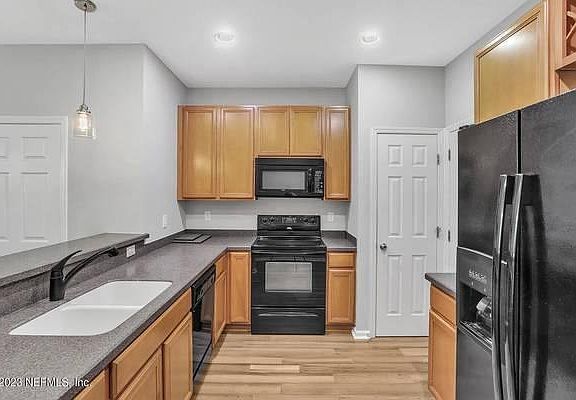 5th image of 5962 Bartram Village Dr