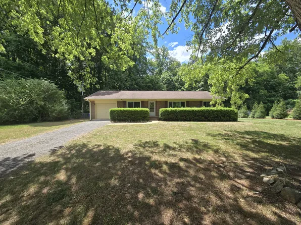 1113 New Hope Church Rd, Chapel Hill, NC 27516