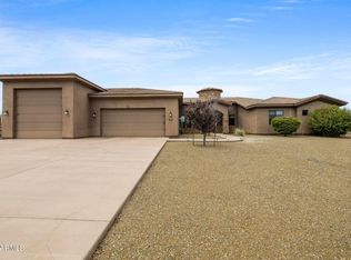 15035 E Countryside Rd, Mayer, AZ 86333