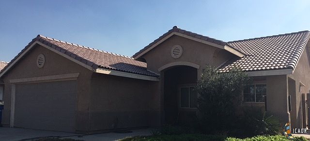 1st image of 323 Willow Bend Dr